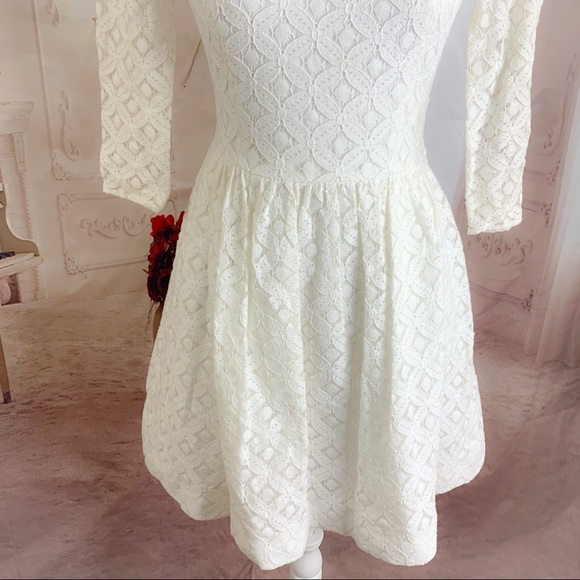 RARE Find Lilly Pulitzer Lace fit Flare Eyelet Lori crochet dress - Picture 5 of 13